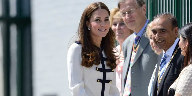 Mata Melotot - Mulut Menganga, Masihkah Kate Middleton Cantik?