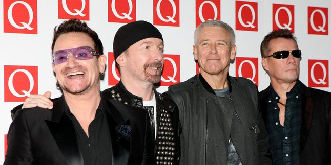 Mata Tak Awas, Gitaris U2 'Terjun Bebas' Dari Panggung