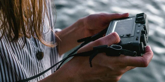 Mau Foto Astetik? Kamera Mini Andalan Anak Skena yang Lagi Viral Ini Patut Dicoba