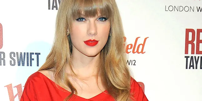 Mau Punya Bibir Merah Seperti Taylor Swift?