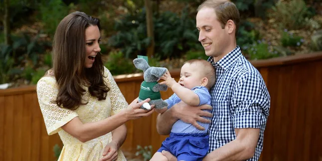 Mau Tahu Apa Mainan Favorit Putra Kate Middleton?