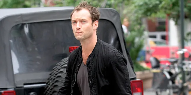 Mau Tahu Apa Peran Jude Law di Film Terbarunya? Mau Tahu Apa Peran Jude Law di Film Terbarunya?