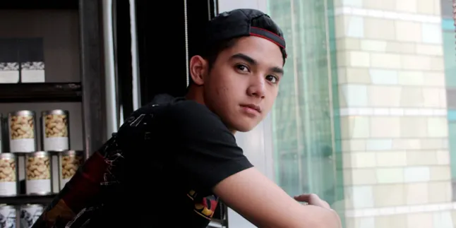 Mau Tahu Detail Wajah Al Ghazali Dari Dekat?