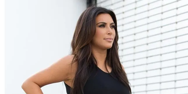 Mau Tahu Sebesar Apa Perut Kim Kardashian Sekarang? Mau Tahu Sebesar Apa Perut Kim Kardashian Sekarang?