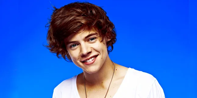 Mau Tahu Wajah Harry Styles Saat Baru Bangun Tidur? Mau Tahu Wajah Harry Styles Saat Baru Bangun Tidur?