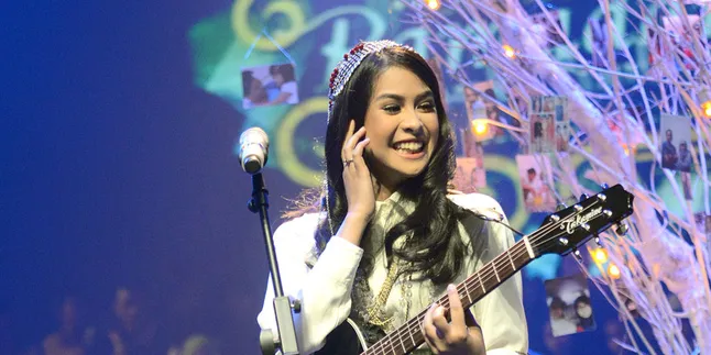 Maudy Ayunda Anggap Album 'MOMENTS' Sebagai Self Reflection