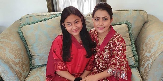 Mayangsari Showcases Photo with Her Daughter, Khirani Trihatmodjo Looking More Beautiful & Radiant