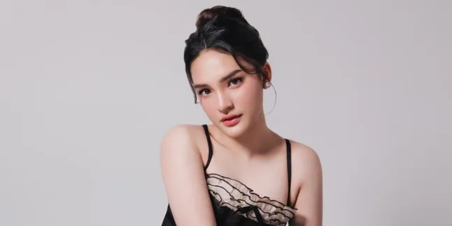 Maysha Jhuan Rilis Lagu 'Setidaknya', Ungkap Keberanian Melepas Cinta Tanpa Kepastian