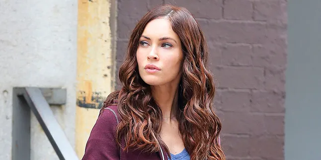Megan Fox Tak Masalah Tampil Terbuka Megan Fox Tak Masalah Tampil Terbuka