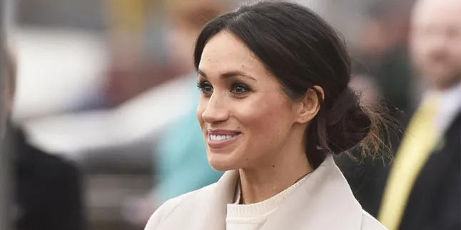 Meghan Markle Bakal Didampingi Ibunya Saat Jalan ke Altar? Meghan Markle Bakal Didampingi Ibunya Saat Jalan ke Altar?