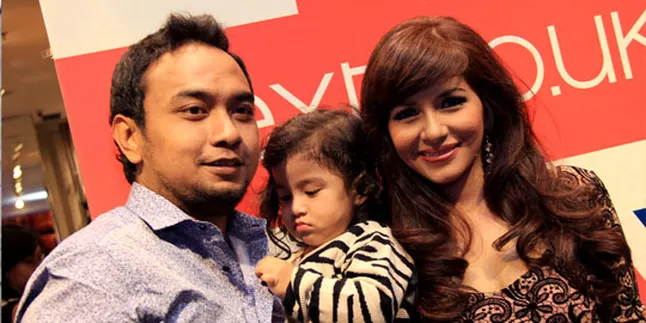 Anak Meisya Siregar Sering Tiru Ibunya Dandan