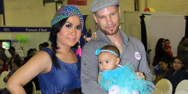 Melanie Ricardo Biasa Bawa Anak ke Tempat Kerja