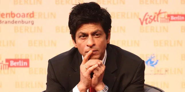 Melankolis, Ini 'Tangisan Pilu' SRK Saat Teringat Sosok Sang Ayah Melankolis, Ini 'Tangisan Pilu' SRK Saat Teringat Sosok Sang Ayah