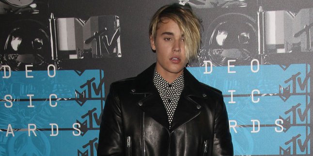 Melesat Cepat ke Puncak Billboard, Justin Bieber Pecahkan Rekor!