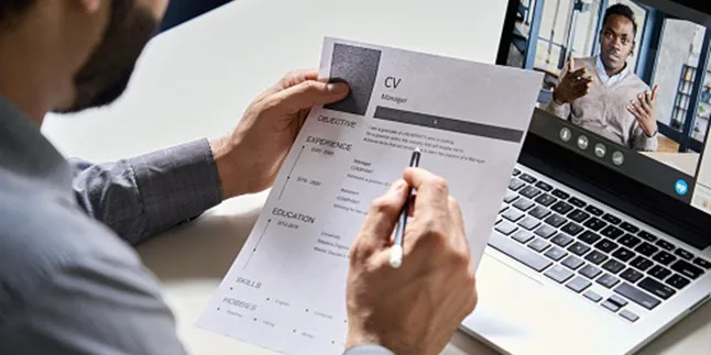 Arti CV dan Bagian-Bagiannya, Ketahui Juga Cara Membuatnya Agar Menarik di Mata Perusahaan