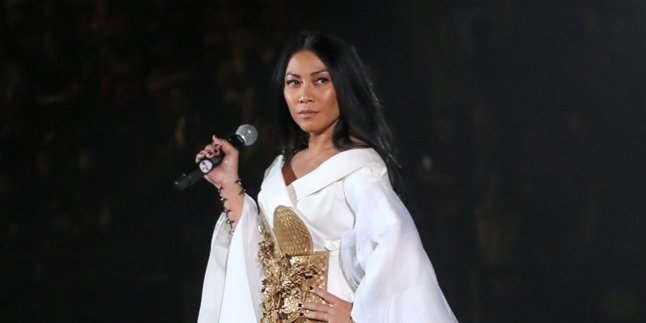 Proud Moment, Anggun Returns as a Judge on 'The Masked Singer' in France