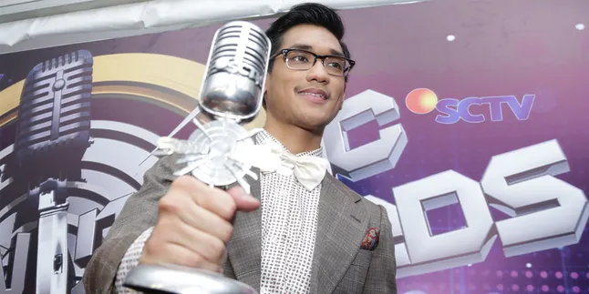 Menang Awards, Afgan Goda Syahrini dan Fatin
