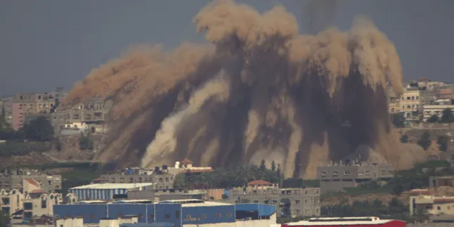 Mencekam, Detik-Detik Saat Israel Luncurkan Rudal ke Gaza! Mencekam, Detik-Detik Saat Israel Luncurkan Rudal ke Gaza!