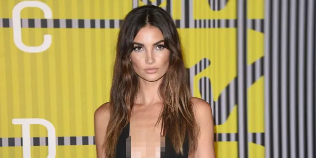 Mendebarkan! Saat Lily Aldridge Melihat Fantasy Bra Pertama Kali Mendebarkan! Saat Lily Aldridge Melihat Fantasy Bra Pertama Kali