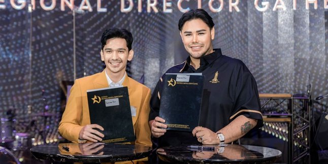 Claiming to be Satisfied, Carlo Afriadi Becomes Runner Up Best Regional Director in Miss Mega Star Riau Islands 2024