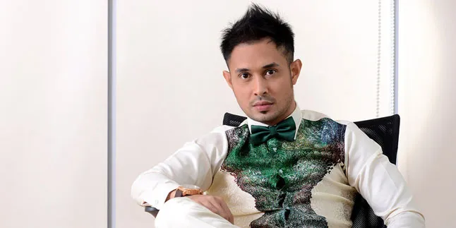 Mengawali Karir DJ, Meidian Maladi Sempat Minder