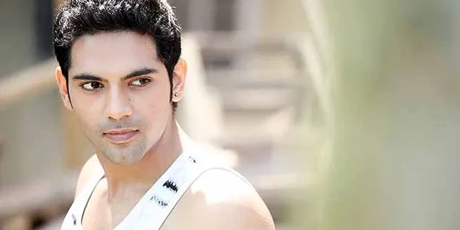 Mengejutkan! Ankit Bathla Memutuskan Mundur Dari Serial 'Thapki' Mengejutkan! Ankit Bathla Memutuskan Mundur Dari Serial 'Thapki'