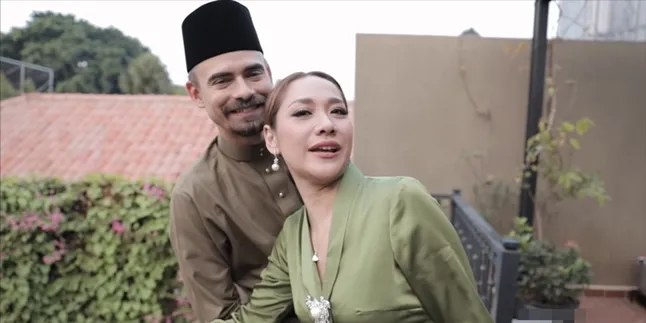 Mengenang Romantisme Ashraf Sinclair dan BCL, Sosok Suami yang Serba Bisa Mengenang Romantisme Ashraf Sinclair dan BCL, Sosok Suami yang Serba Bisa