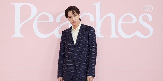 KAI 카이 'Peaches' Performance Video 