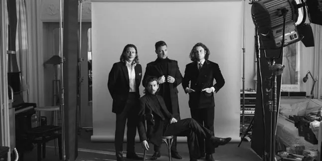 Arti dan Makna Lagu Party Anthem Arctic Monkeys, Punya Pesan Mendalam Soal Kesepian di Tengah Keramaian