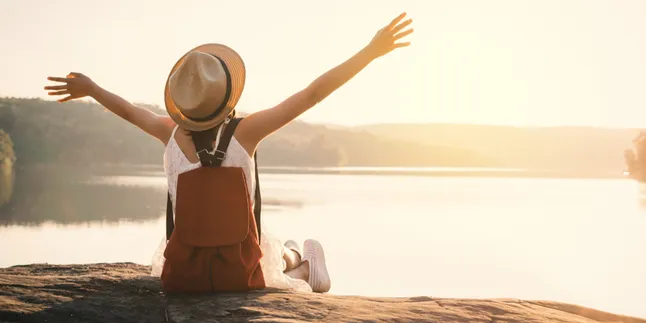 Menikmati Keindahan Sunset Labuan Bajo dari Ketinggian di La Cecile