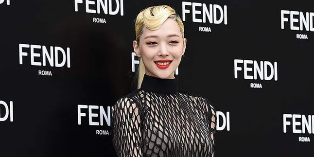 Meninggal Dunia, Polisi Ungkap Sulli Gantung Diri di Apartemennya Meninggal Dunia, Polisi Ungkap Sulli Gantung Diri di Apartemennya