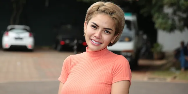 Mental Baja, Nikita Mirzani Tak Takut Diserang Fans Ayu Ting Ting