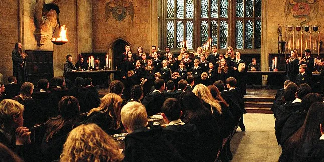 Menu Ini Bakal Kalian Cicipi di Jamuan Makan Malam Hogwarts Menu Ini Bakal Kalian Cicipi di Jamuan Makan Malam Hogwarts
