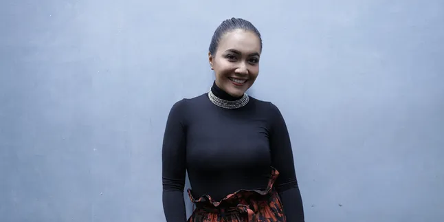 Menyentuh, Denada Nyanyikan Lagu Spesial Semua Anak Penderita Kanker