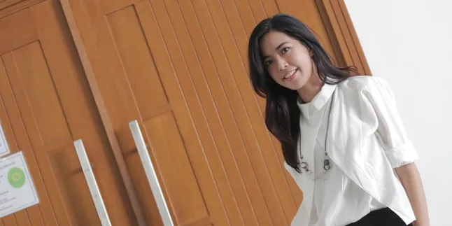 Menyesal Nikah Dengan Delon, Yeslin Wang: Cerdaslah Memilih Yang Kamu Perjuangkan Menyesal Nikah Dengan Delon, Yeslin Wang: Cerdaslah Memilih Yang Kamu Perjuangkan