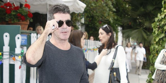 Merasa Dijegal, Simon Cowell Mulai Serang BBC