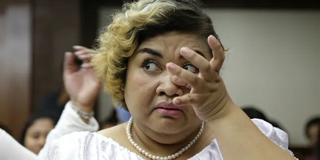 Merasa Jadi Korban, Pretty Asmara Shock Dengar Putusan Majelis Hakim Merasa Jadi Korban, Pretty Asmara Shock Dengar Putusan Majelis Hakim