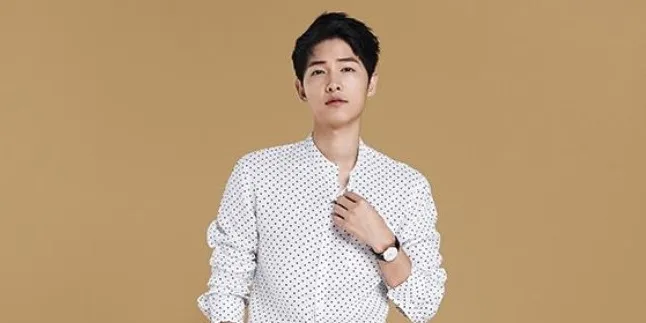 Merasa Kampungan, Song Joong Ki Akan Rahasiakan Pacar Merasa Kampungan, Song Joong Ki Akan Rahasiakan Pacar