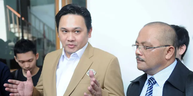 Merasa Tersindir, Pengacara Mucikari RA Tantang Farhat Ketemuan Merasa Tersindir, Pengacara Mucikari RA Tantang Farhat Ketemuan
