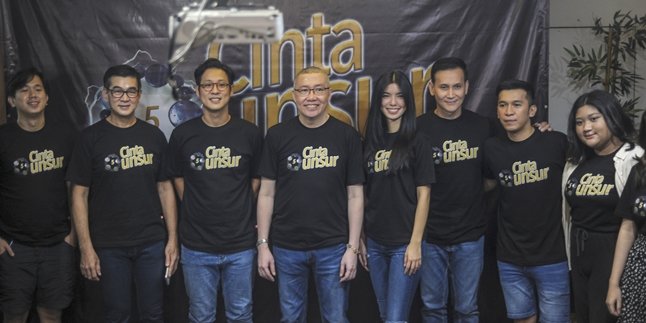 Feeling Challenged, Junior Liem and Chila Kiana Become Main Actors in the Film 'CINTA 5 UNSUR'