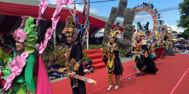 Very festive, Bontang City Carnival attracts more attention to various local cultures