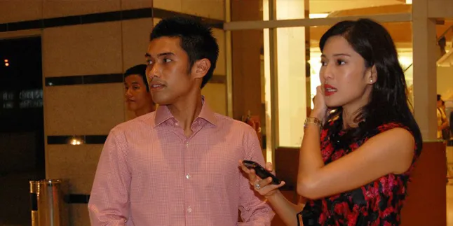 Mertua Dian Sastro Tak Kenal Wanita Muda Penabrak Rumahnya
