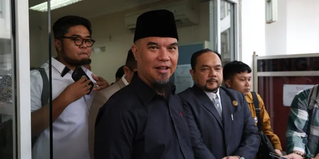 Merugi Gara-Gara Kasus Ahmad Dhani, Lita Gading Pilih Laporkan Balik Merugi Gara-Gara Kasus Ahmad Dhani, Lita Gading Pilih Laporkan Balik