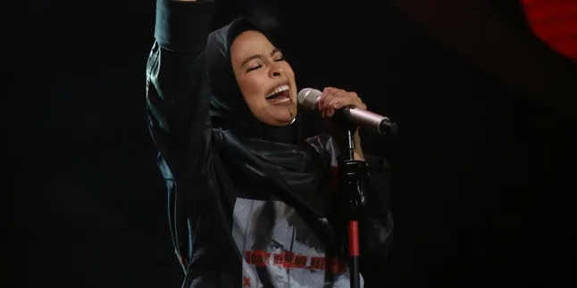 Meski Berhijab, Tantri Kotak Ogah Ubah Karakter Saat di Panggung