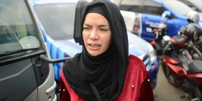 Meski Kecewa, Kenapa Nikita Mirzani Tak Menyesal Nikah Dengan Dipo Latief?