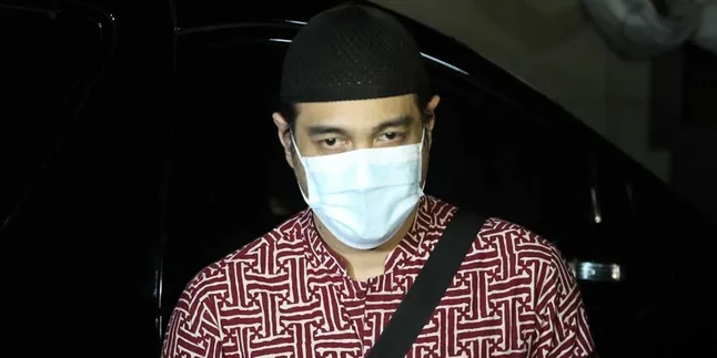 Meski Penyakitnya Sudah Berangsur Membaik, Aktivitas Ferry Irawan Masih Terbatas