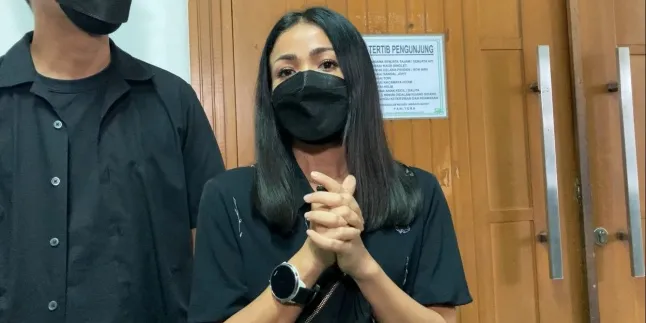 Meski Puas Riri Khasmita Dihukum 15 Tahun Penjara, Nirina Zubir Masih Kecewa dengan Putusan JPU Karena Hal ini Meski Puas Riri Khasmita Dihukum 15 Tahun Penjara, Nirina Zubir Masih Kecewa dengan Putusan JPU Karena Hal ini