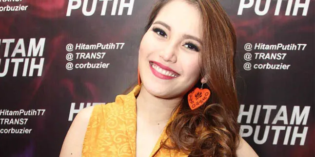 Meskipun Hamil Ayu Ting Ting Tak Ingin Manja Meskipun Hamil Ayu Ting Ting Tak Ingin Manja