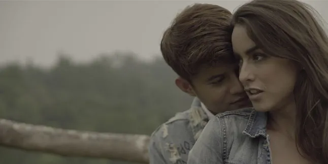 Mesra dengan Wanita Spanyol, Erevano Bikin 'Patah Hati'