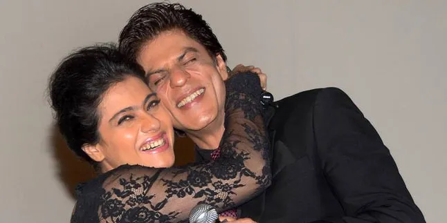 Mesra! Video Terbaru SRK dan Kajol Ini Penuh Tingkah Manis - Usil Mesra! Video Terbaru SRK dan Kajol Ini Penuh Tingkah Manis - Usil